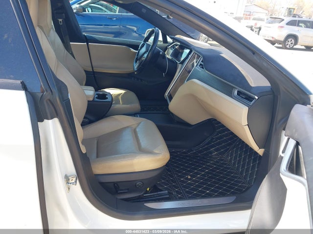 2016 TESLA MODEL S 5YJSA1E48GF142597 Photo 4