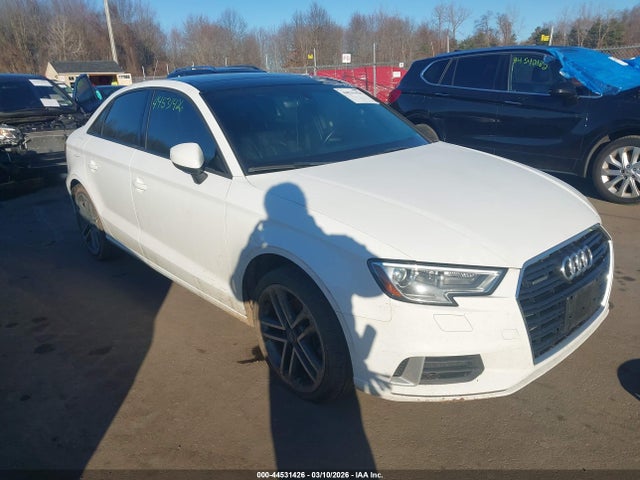 2017 AUDI A3 WAUB8GFF7H1044327 Photo 0