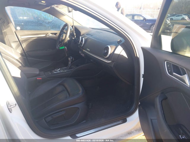 2017 AUDI A3 WAUB8GFF7H1044327 Photo 4