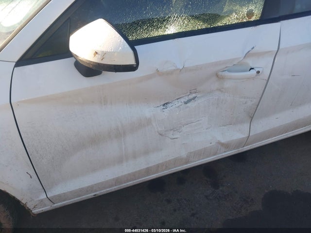 2017 AUDI A3 WAUB8GFF7H1044327 Photo 5