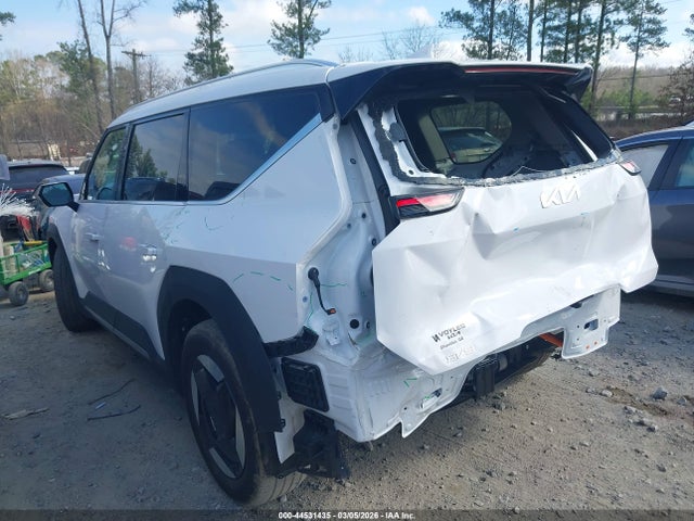 5XYAFFS57SG002131 KIA Ev9 Wind