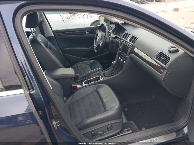 44531469 :رقم المزاد ، 1VWCS7A35EC098082 vin ، 2014 Volkswagen Passat 1.8t Sel Premium مزاد بيع