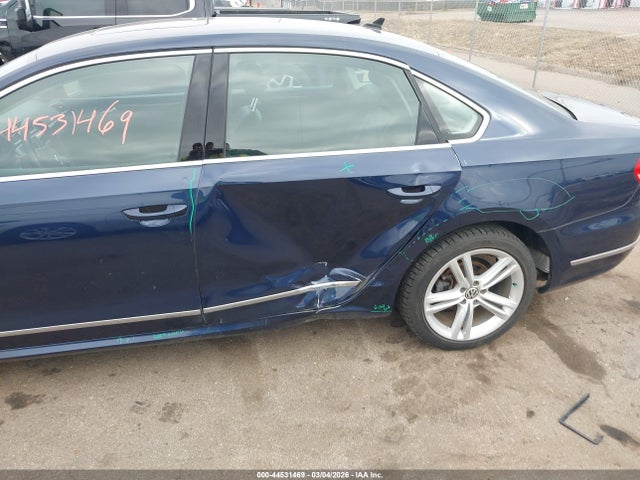 44531469 :رقم المزاد ، 1VWCS7A35EC098082 vin ، 2014 Volkswagen Passat 1.8t Sel Premium مزاد بيع