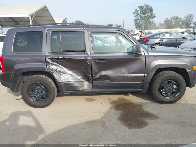 44531470 :رقم المزاد ، 1C4NJPBAXFD430766 vin ، 2015 Jeep Patriot Sport مزاد بيع