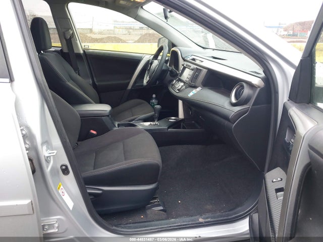2015 Toyota Rav4 Xle მანქანა იყიდება აუქციონზე, vin: JTMWFREV4FD071785, აუქციონის ნომერი: 44531487