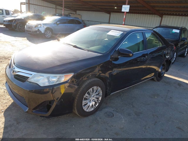 Toyota CAMRY LE 2014 4T4BF1FK7ER422127 Image 2