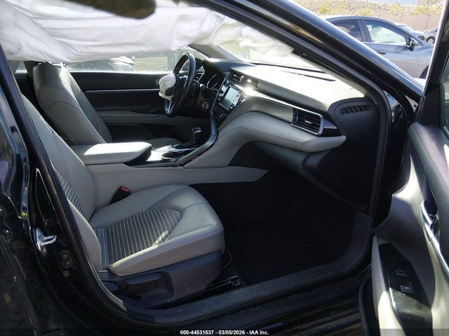 4T1B11HKXKU835869 Toyota CAMRY SE