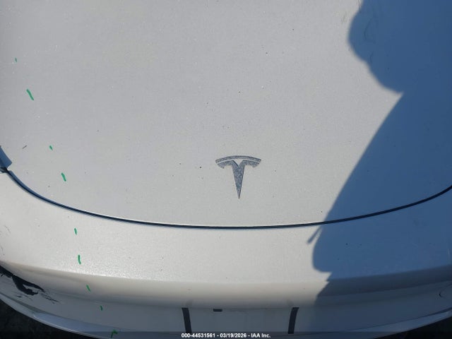 Продажа на аукционе авто 2024 Tesla Model Y Long Range Dual Motor All-wheel Drive, vin: 7SAYGDEE9RA320460, номер лота: 44531561