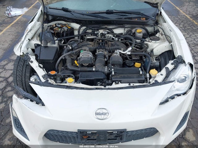 JF1ZNAA13F8707504 Scion FR-S