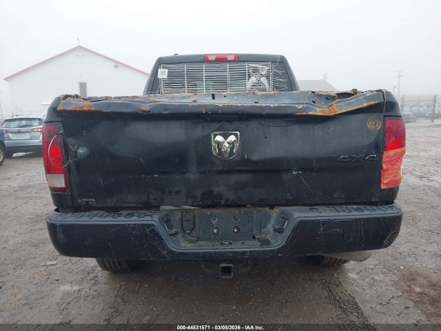 Продажа на аукционе авто 2017 Ram 1500 Express  4x4 6'4 Box, vin: 1C6RR7FG7HS861872, номер лота: 44531571