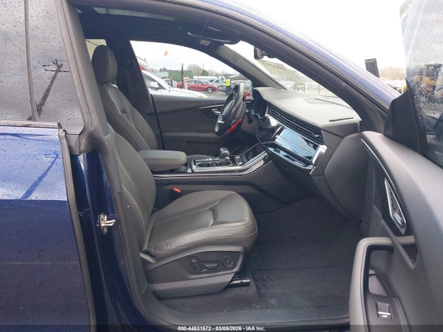 WA1EVAF11KD030532 Audi Q8 55 Premium