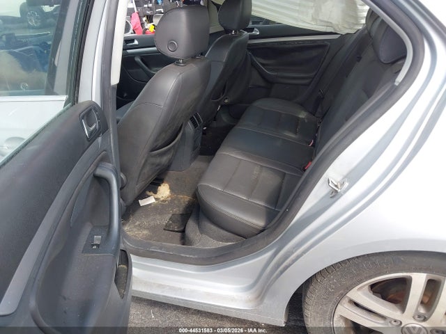2006 Volkswagen Jetta 2.5 მანქანა იყიდება აუქციონზე, vin: 3VWSG71K86M766140, აუქციონის ნომერი: 44531583