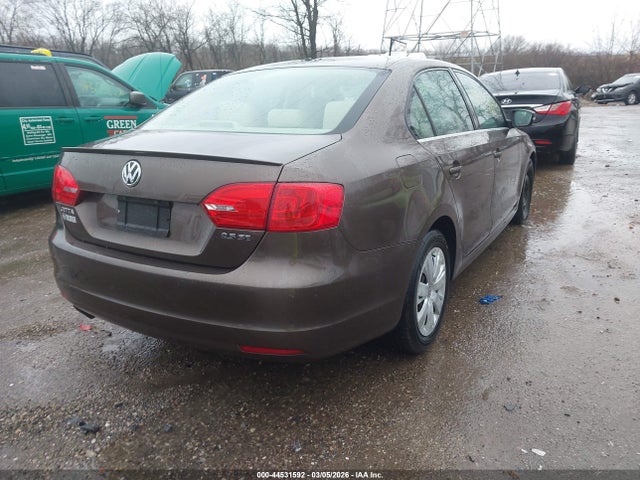 Продаж на аукціоні авто 2013 Volkswagen Jetta 2.5l Se, vin: 3VWDX7AJ8DM443218, номер лоту: 44531592