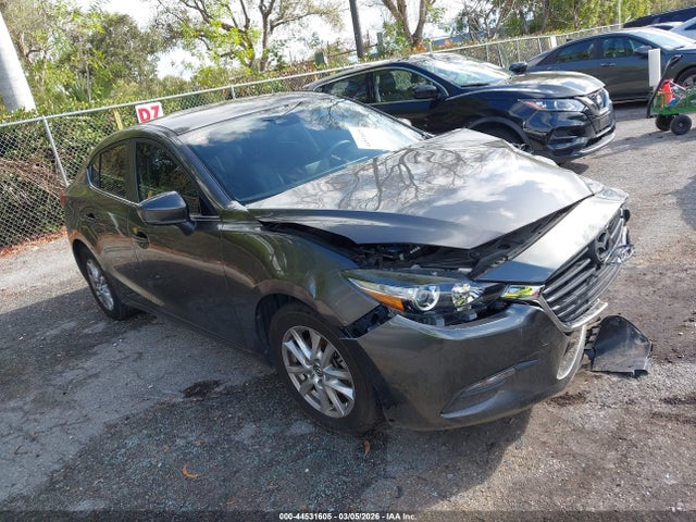 2018 MAZDA MAZDA3 3MZBN1U73JM196924