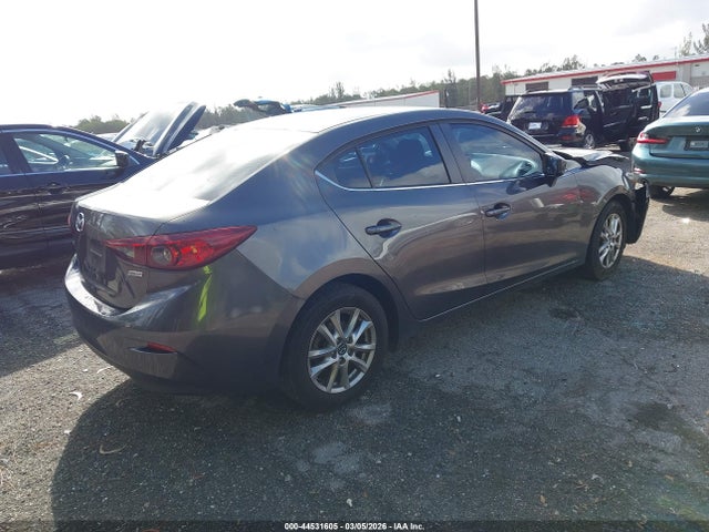 2018 MAZDA MAZDA3 3MZBN1U73JM196924 Photo 3