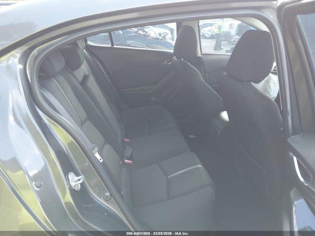 2018 MAZDA MAZDA3 3MZBN1U73JM196924 Photo 7
