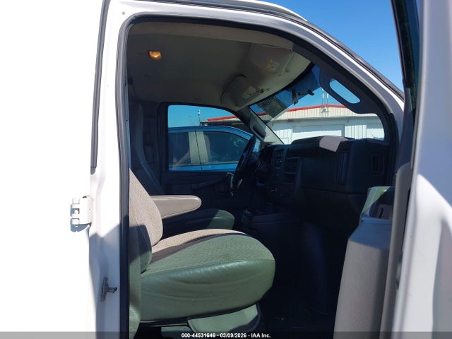 44531646 :رقم المزاد ، 1GTZ7HFG2G1306076 vin ، 2016 Gmc Savana 3500 مزاد بيع