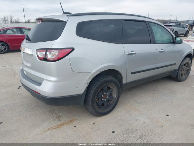 Chevrolet Traverse Ls 2017 1GNKRFKD7HJ298660 Image 4