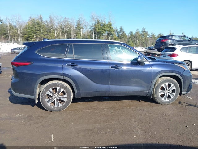 Toyota Highlander Xle 2021 5TDGZRBH4MS544564 Image 14