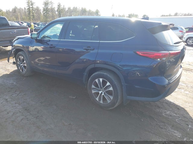 Toyota Highlander Xle 2021 5TDGZRBH4MS544564 Image 3