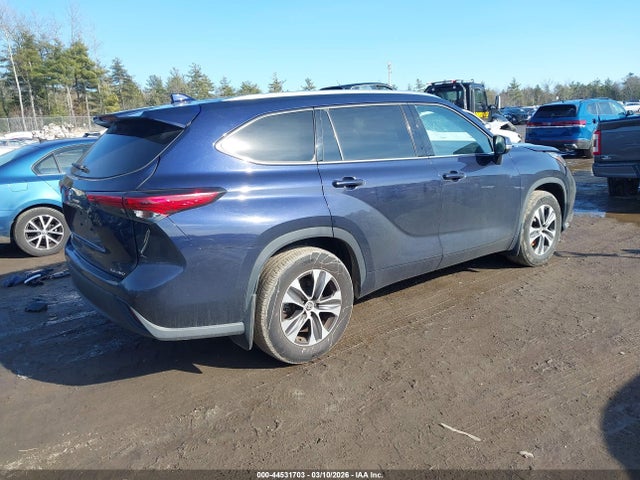 Toyota Highlander Xle 2021 5TDGZRBH4MS544564 Image 4