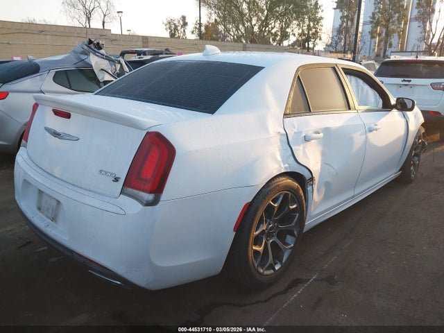 2018 Chrysler 300 300s მანქანა იყიდება აუქციონზე, vin: 2C3CCABG4JH142745, აუქციონის ნომერი: 44531710