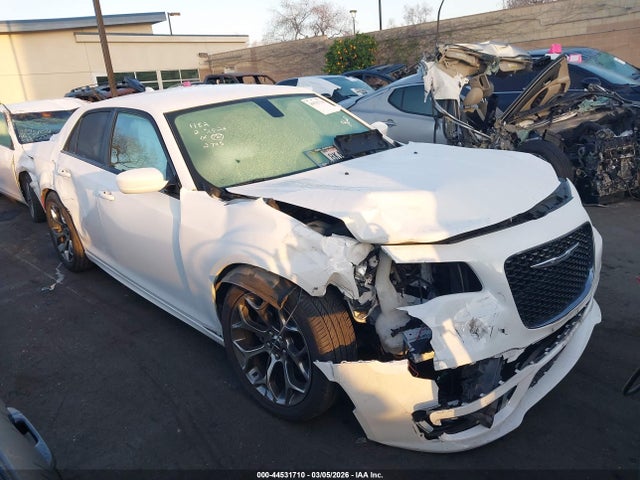 2018 Chrysler 300 300s მანქანა იყიდება აუქციონზე, vin: 2C3CCABG4JH142745, აუქციონის ნომერი: 44531710