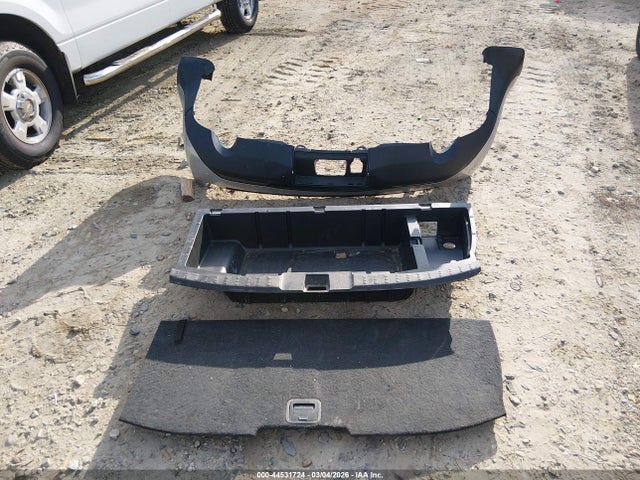 2015 Honda Pilot Touring მანქანა იყიდება აუქციონზე, vin: 5FNYF3H94FB008439, აუქციონის ნომერი: 44531724