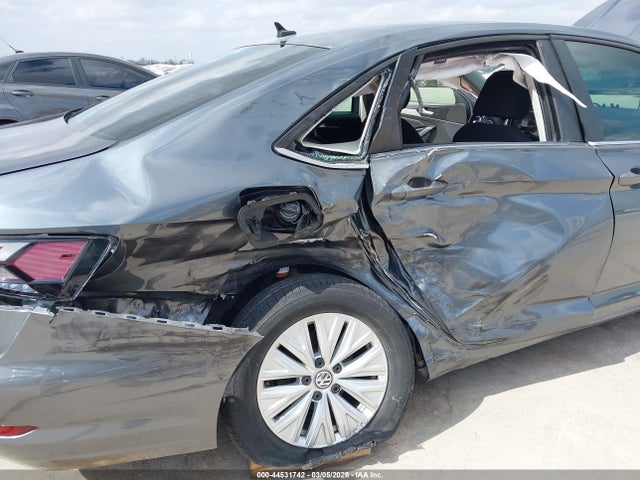 Продаж на аукціоні авто 2019 Volkswagen Jetta 1.4t R-line/1.4t S/1.4t Se, vin: 3VWC57BU2KM182871, номер лоту: 44531742