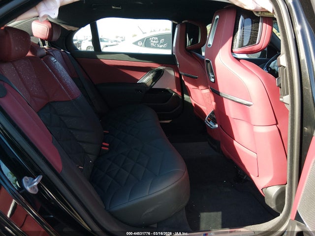 44531776 :رقم المزاد ، WBA23EH01SCU52684 vin ، 2025 Bmw 740i مزاد بيع