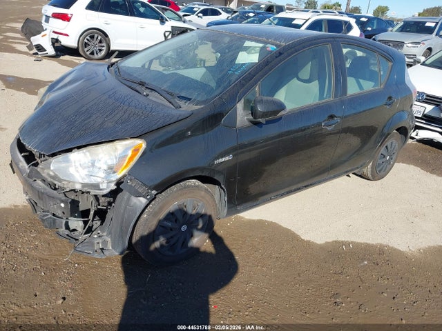 JTDKDTB36E1062378 Toyota Prius C One