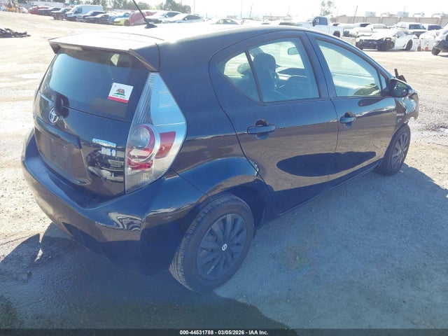 JTDKDTB36E1062378 Toyota Prius C One
