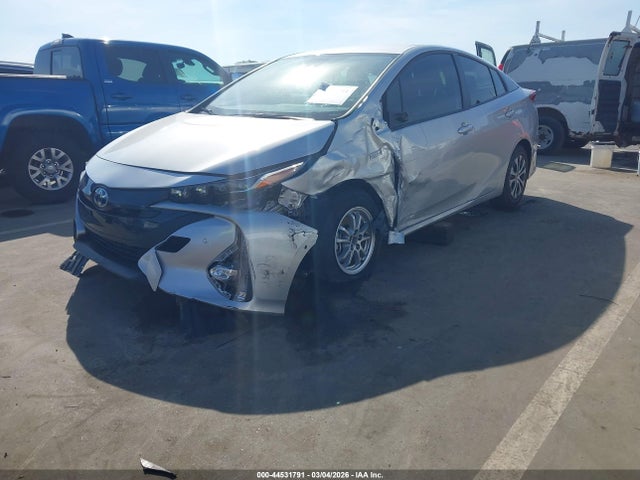 2022 TOYOTA PRIUS PRIME JTDKAMFP5N3206731 Photo 1