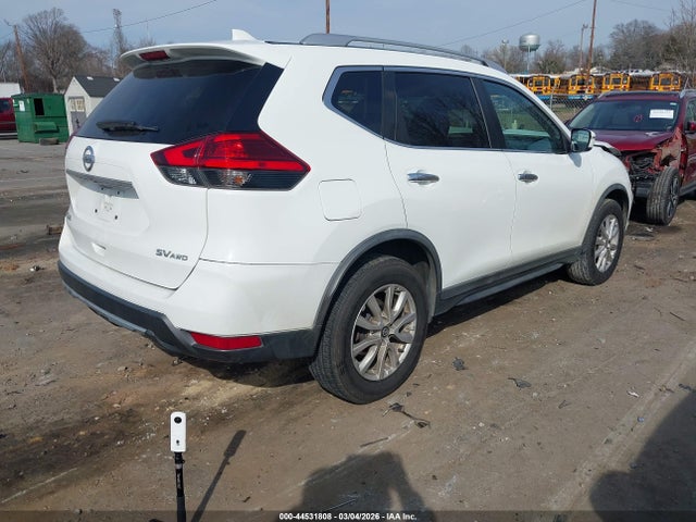 44531808 :رقم المزاد ، KNMAT2MV4HP592910 vin ، 2017 Nissan Rogue Sv مزاد بيع