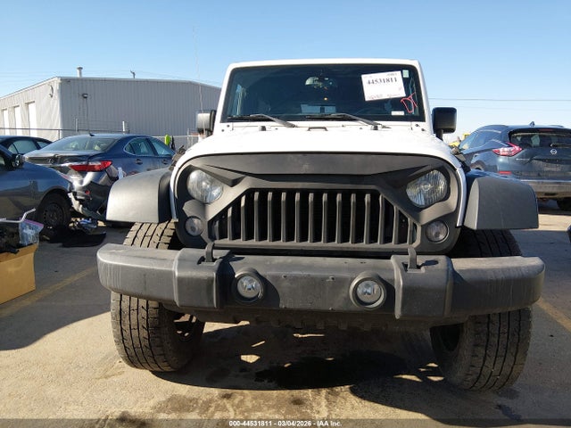 1C4BJWDG2FL609193 Jeep Wrangler Unlimited Sport