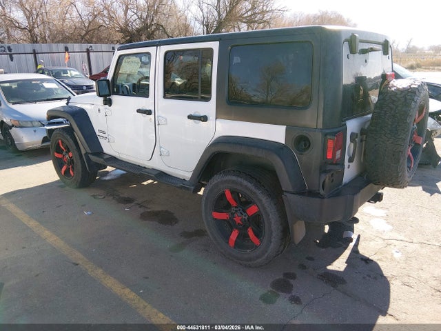 1C4BJWDG2FL609193 Jeep Wrangler Unlimited Sport