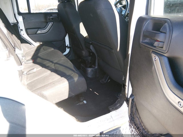 1C4BJWDG2FL609193 Jeep Wrangler Unlimited Sport