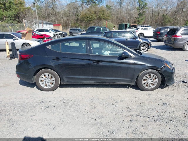 Продажа на аукционе авто 2019 Hyundai Elantra Se, vin: 5NPD74LF5KH405748, номер лота: 44531861