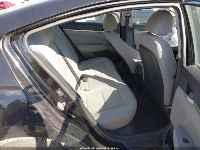 Продажа на аукционе авто 2019 Hyundai Elantra Se, vin: 5NPD74LF5KH405748, номер лота: 44531861