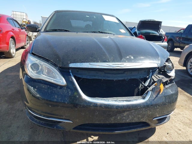 2011 Chrysler 200 Touring მანქანა იყიდება აუქციონზე, vin: 1C3BC2EG7BN620503, აუქციონის ნომერი: 44531879