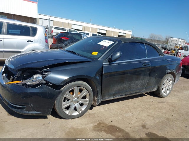 2011 Chrysler 200 Touring მანქანა იყიდება აუქციონზე, vin: 1C3BC2EG7BN620503, აუქციონის ნომერი: 44531879
