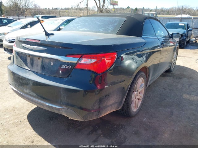 2011 Chrysler 200 Touring მანქანა იყიდება აუქციონზე, vin: 1C3BC2EG7BN620503, აუქციონის ნომერი: 44531879