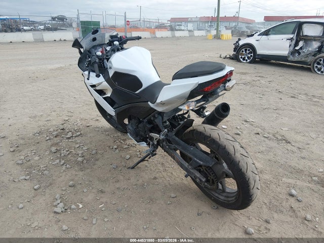 2023 KAWASAKI EX400 JKAEXKH17PDAR7448 Photo 2