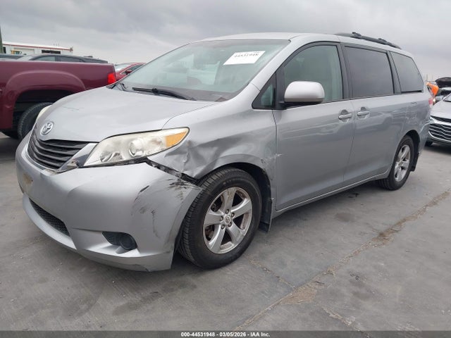 2012 TOYOTA SIENNA 5TDKK3DC6CS276032 Photo 1
