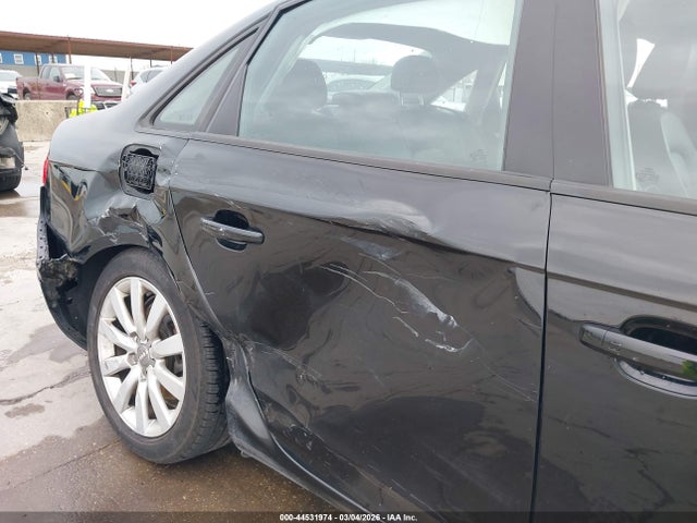 2014 Audi A4 2.0t Premium მანქანა იყიდება აუქციონზე, vin: WAUBFAFL8EN010376, აუქციონის ნომერი: 44531974