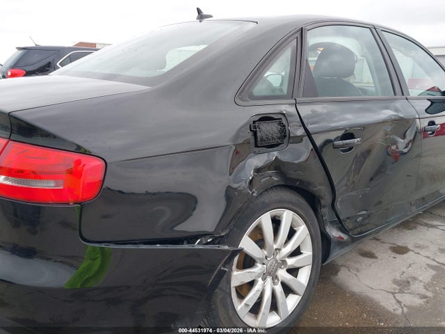 2014 Audi A4 2.0t Premium მანქანა იყიდება აუქციონზე, vin: WAUBFAFL8EN010376, აუქციონის ნომერი: 44531974