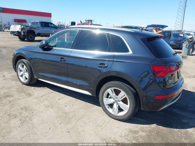 2019 AUDI Q5 WA1CNAFY7K2047836 Photo 2