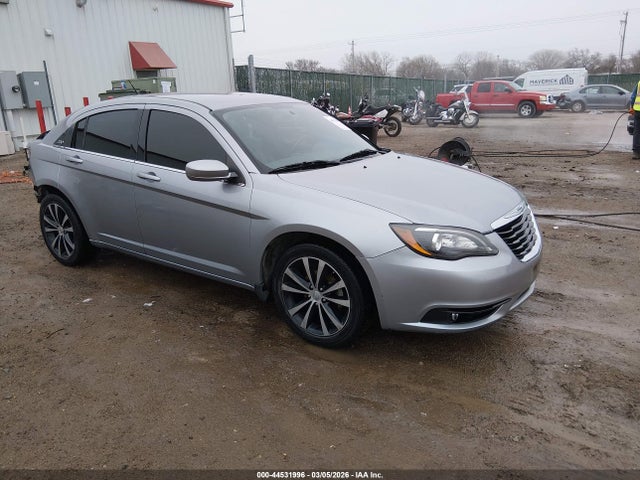 2013 CHRYSLER 200 1C3CCBBB7DN554325 Photo 0