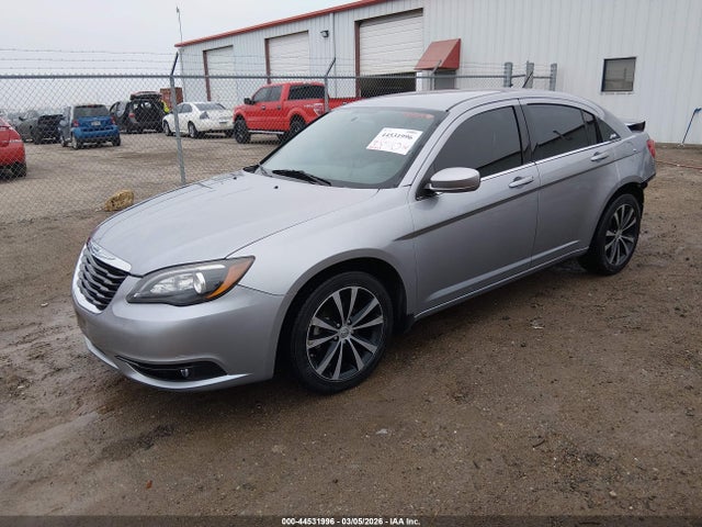 2013 CHRYSLER 200 1C3CCBBB7DN554325 Photo 1