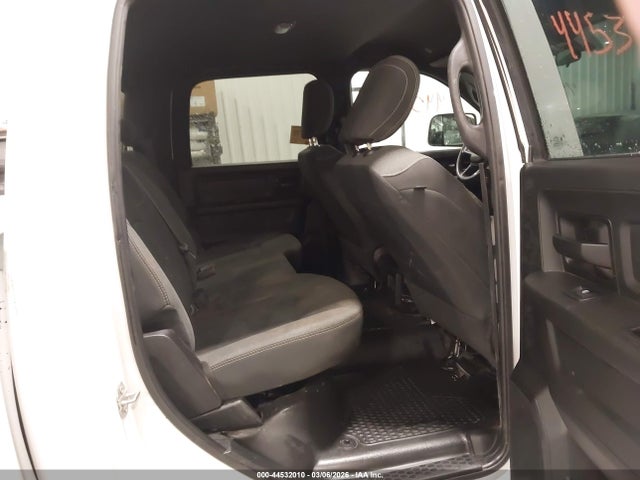44532010 :رقم المزاد ، 3C6UR5CJ6MG569372 vin ، 2021 Ram 2500 Tradesman  4x4 6'4 Box مزاد بيع